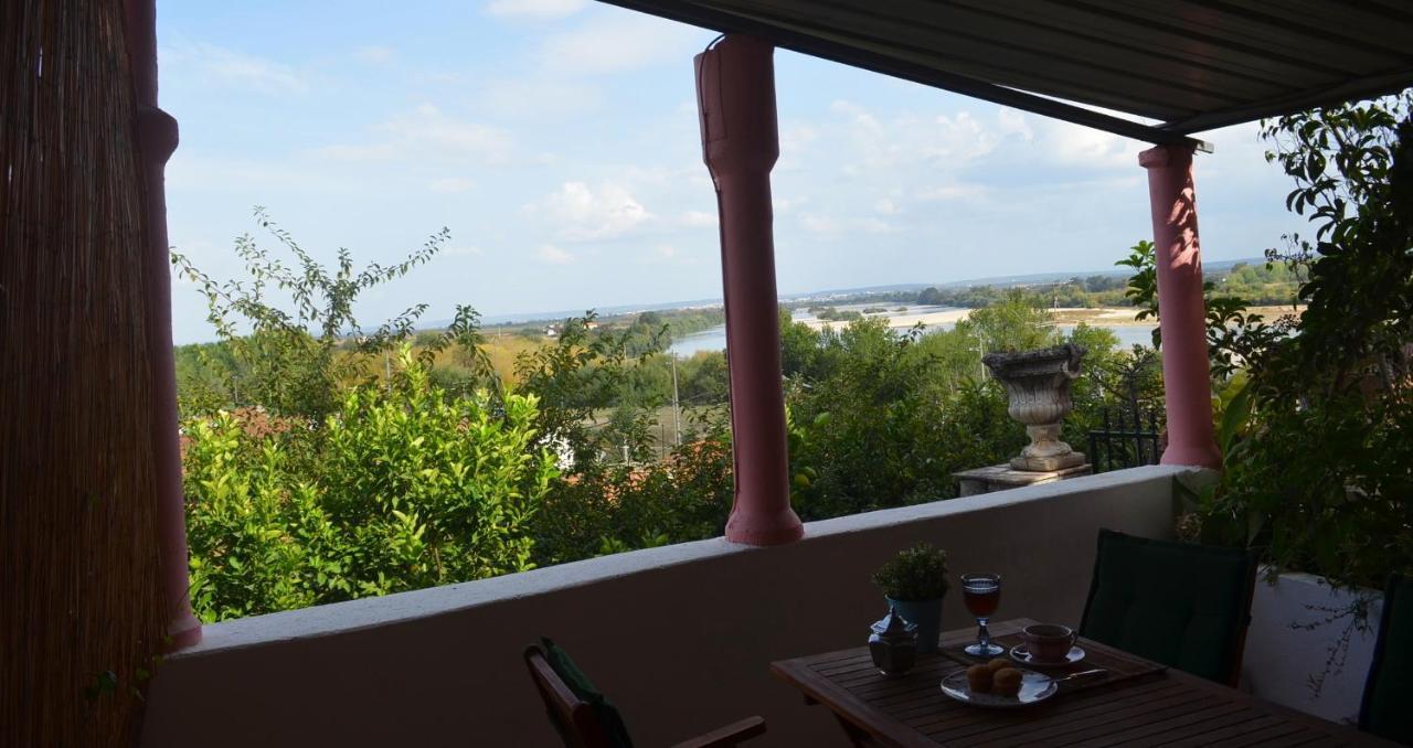فيلا Chalet Santa Iria Santarém المظهر الخارجي الصورة
